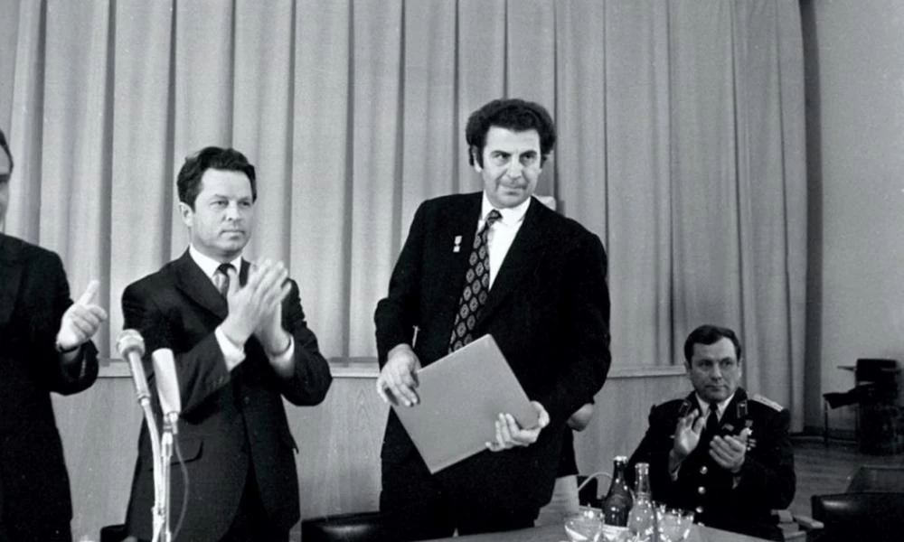Μίκης Θεοδωράκης: Κάτοχος του βραβείου Λένιν – Σε ποιους Έλληνες το είχε απονείμει η Σοβιετική Ένωση